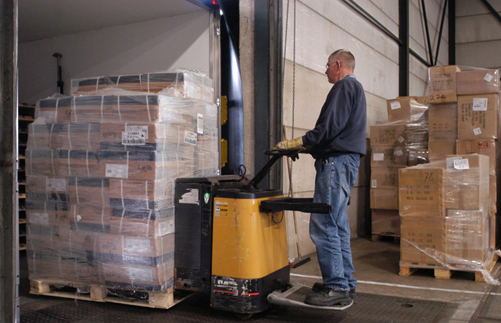 Selecteer hier de gewenste containervaart en ontvang gelijk de absoluut laagste all-in prijs voor uw zeevracht. Boek direct en volg uw vracht realtime.